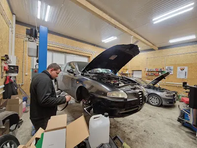 Wielicka 232 Garage-Warsztat samochodowy-Mechanik-Serwis-Wulkanizacja-Klimatyzacja Kraków-Bieżanów-Prokocim